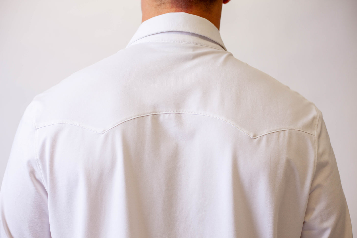 Cinqo Western Long Sleeve Tech Shirt in White back detail