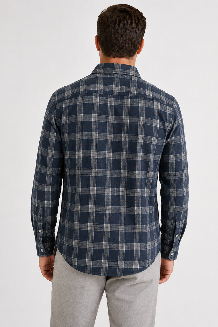 Man wearing LATITUDE BACK IMAGE