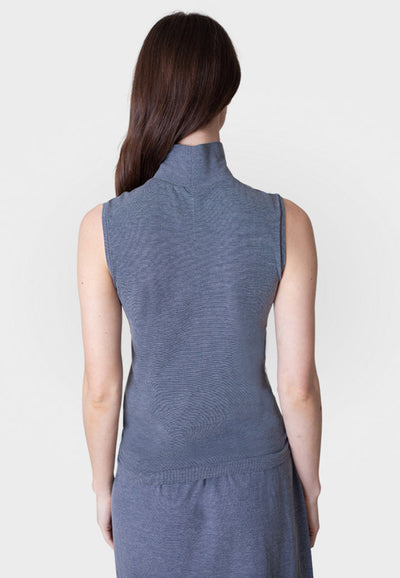 Sleeveless Turtleneck Shirt-Shirts-Buki